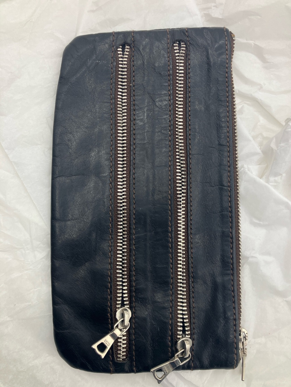 M0851 triple-Zip Black Leather Wallet